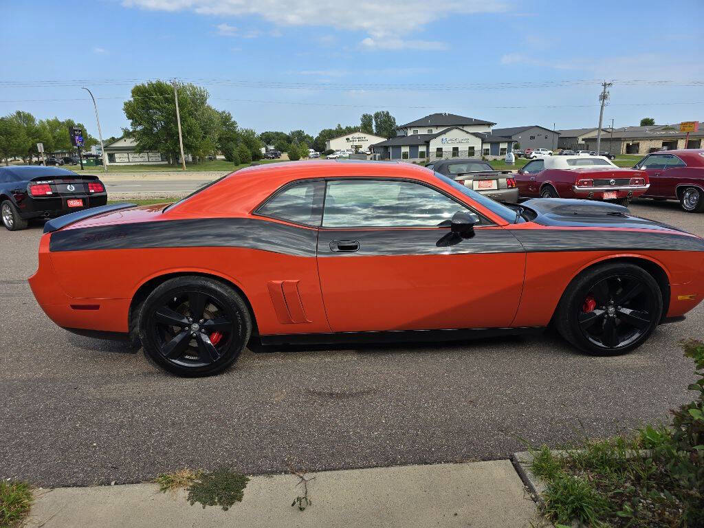 2009 Dodge Challenger 4