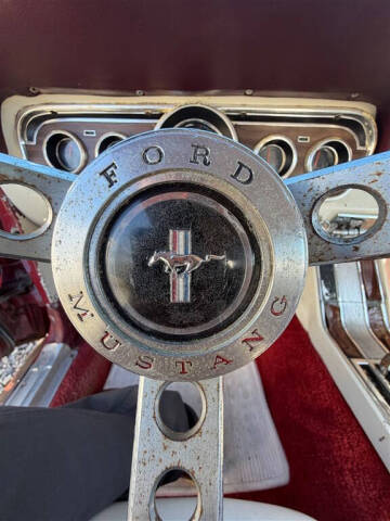 1966 Ford Mustang convertible V8