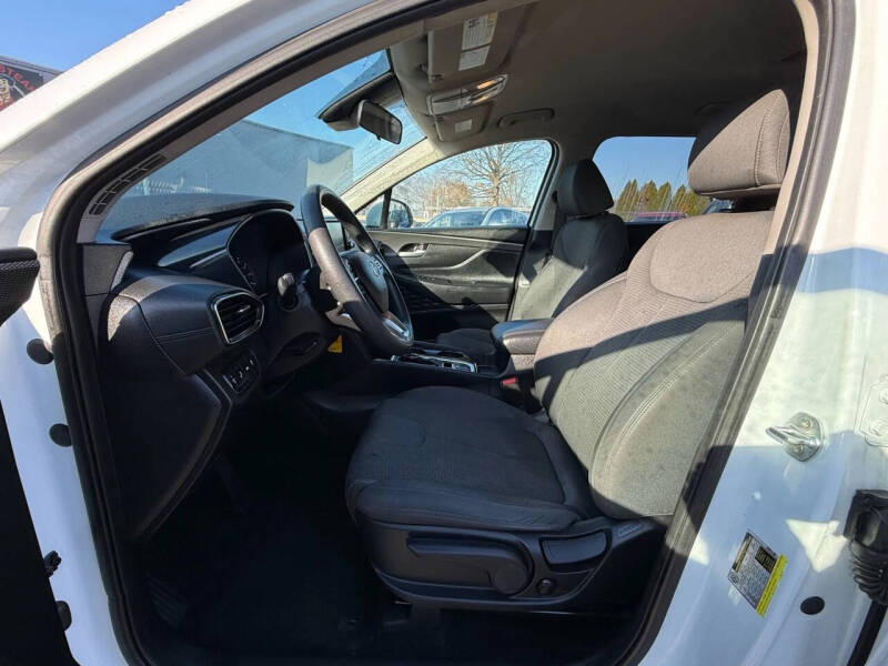 2019 Hyundai Santa Fe SE 2.4L