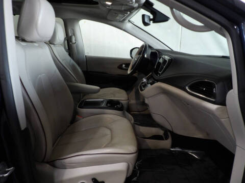 2020 Chrysler Pacifica Limited 35th Anniversary