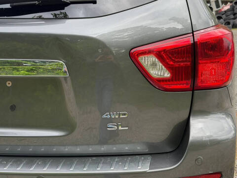 2020 Nissan Pathfinder SL