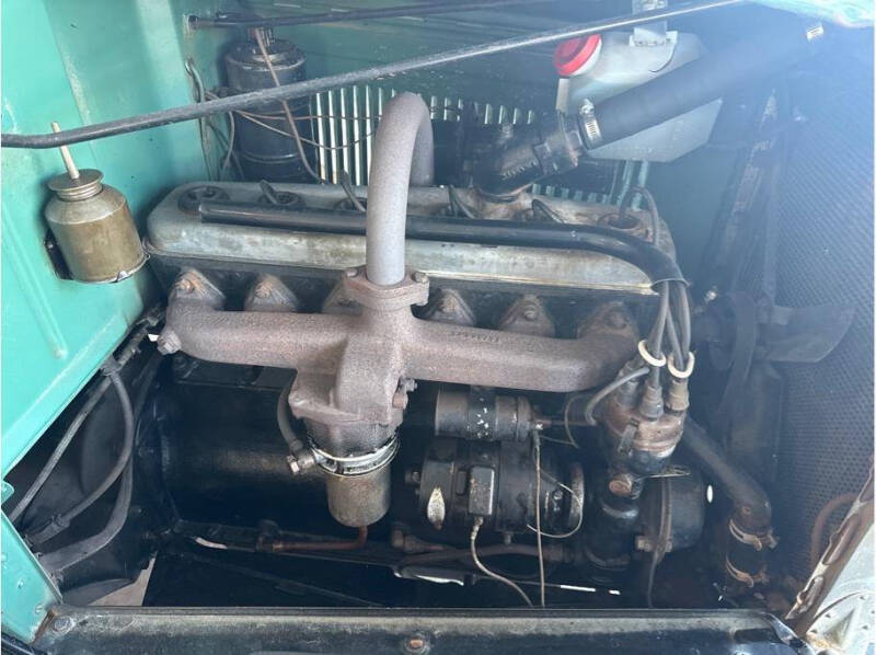 1928 Willys knight