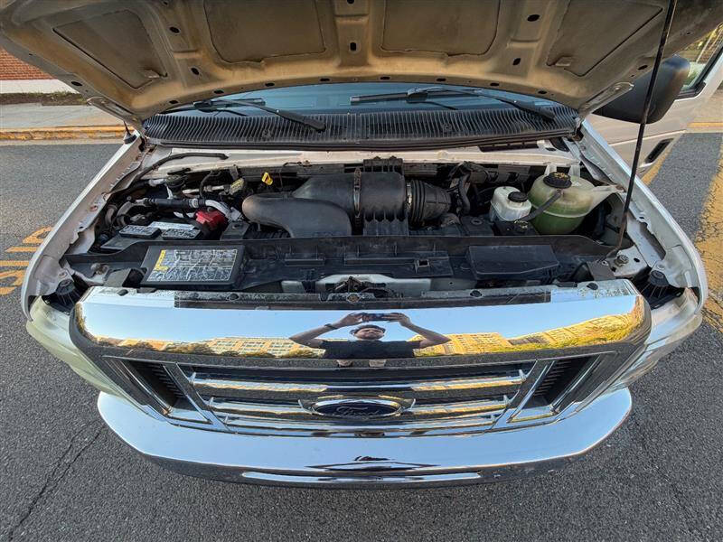 2009 Ford E-Series E-250