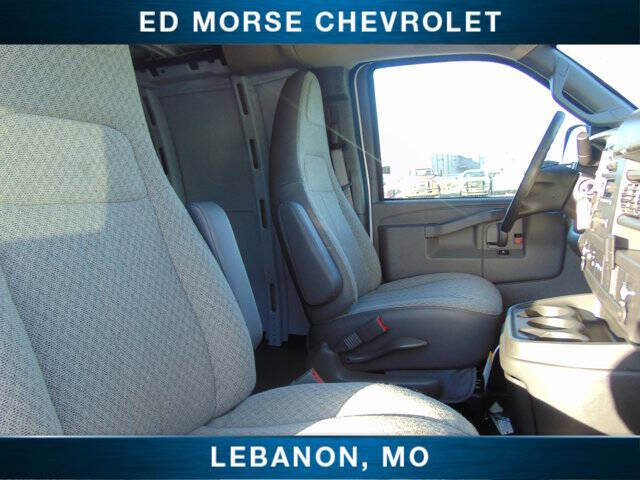 2025 Chevrolet Express 2500