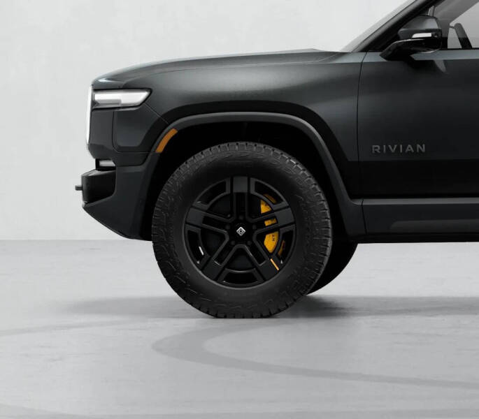 2023 Rivian R1S Adventure photo 3