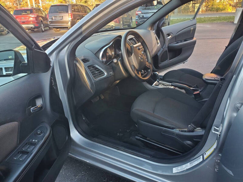 2013 Dodge Avenger SE