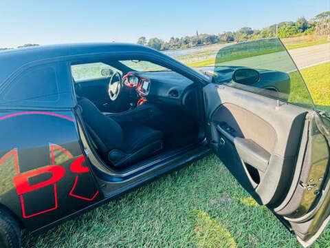 2017 Dodge Challenger R/T Plus