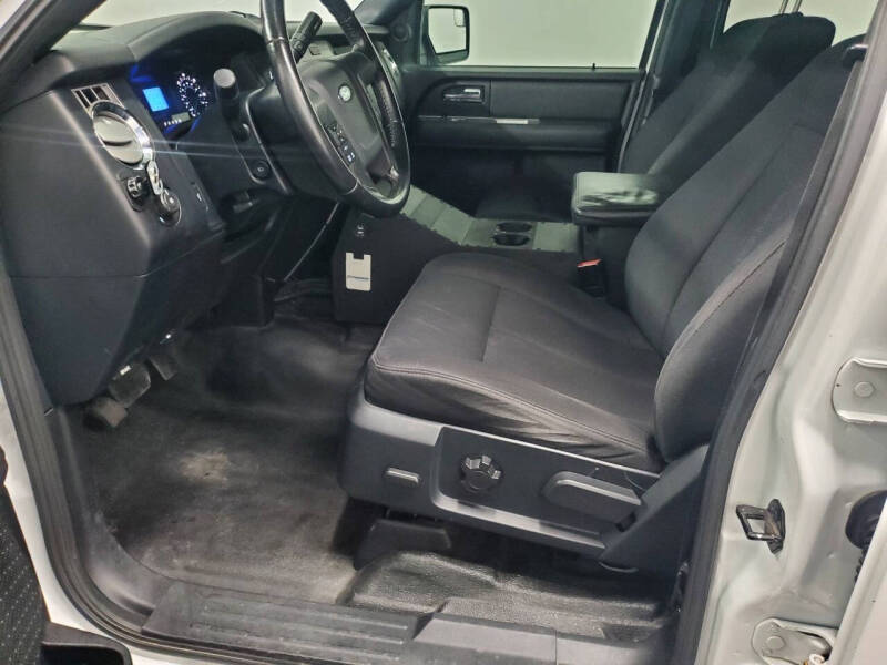 2017 Ford Expedition XL Fleet