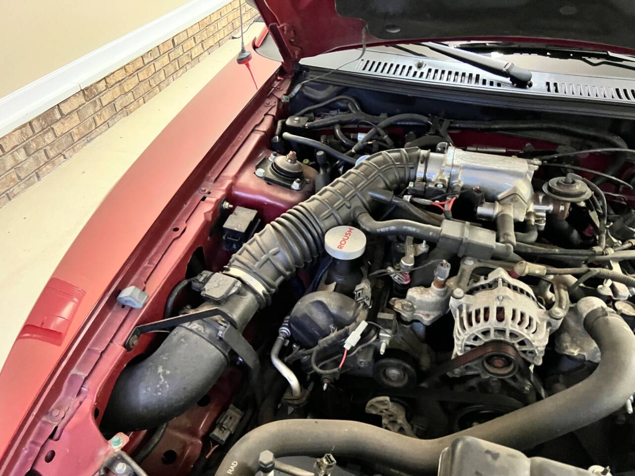 2004 Ford Mustang 10
