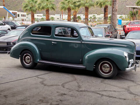 1940 Ford 2 door sedan