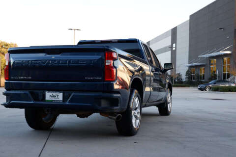 2020 Chevrolet Silverado 1500 Custom