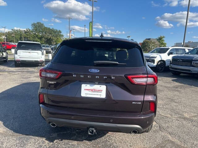 2023 Ford Escape ST-Line Select