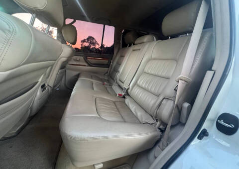 2004 Lexus LX 470