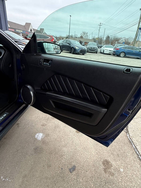 2011 Ford Mustang V6 Premium