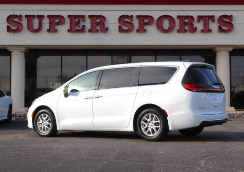 2023 Chrysler Pacifica Touring L