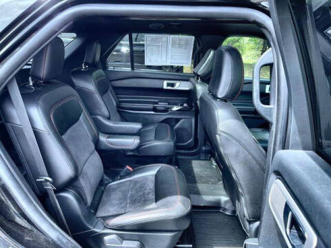 2022 Ford Explorer ST-Line