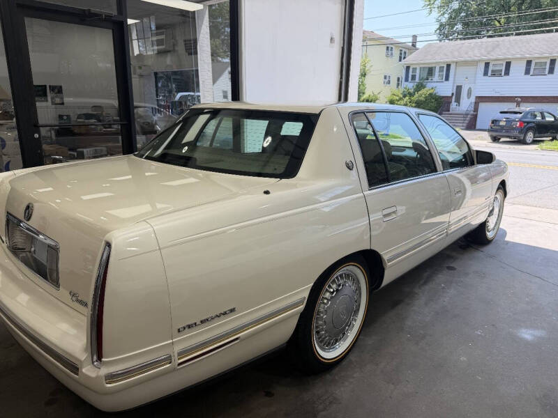 1999 Cadillac DeVille D'elegance