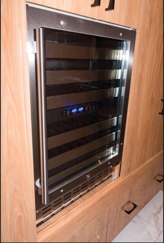 2008 Prevost Marathon XL45