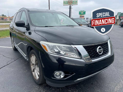 2013 Nissan Pathfinder for sale at Auto World in Carbondale IL