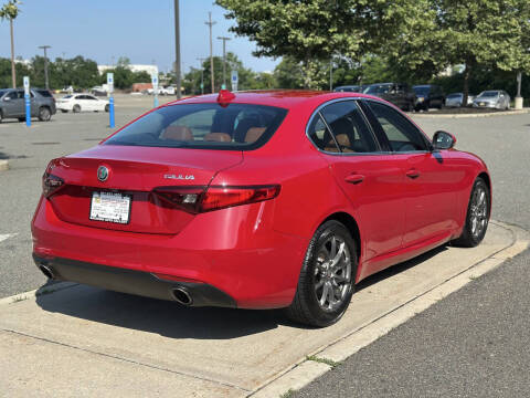 2018 Alfa Romeo Giulia Sport