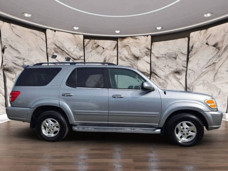 2003 Toyota Sequoia SR5