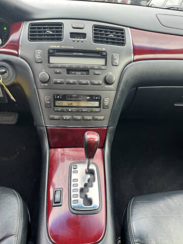 2004 Lexus ES 330