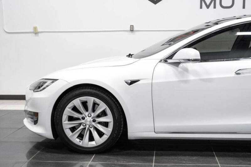 2017 Tesla Model S 90D
