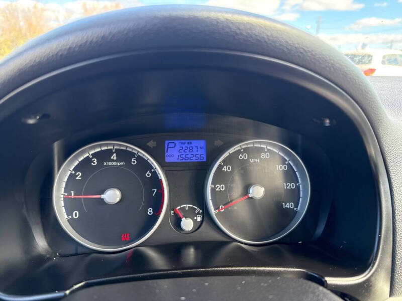 2011 Hyundai Accent GLS