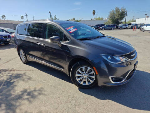 2019 Chrysler Pacifica Touring L