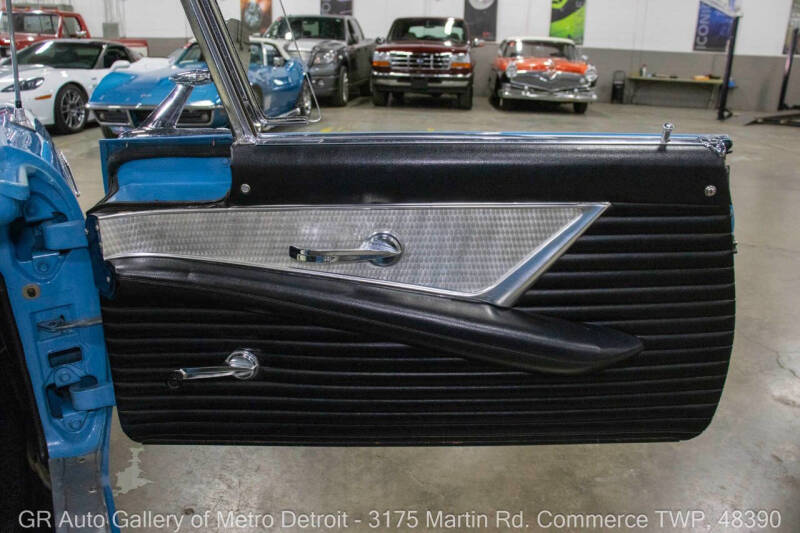 1957 Ford Thunderbird