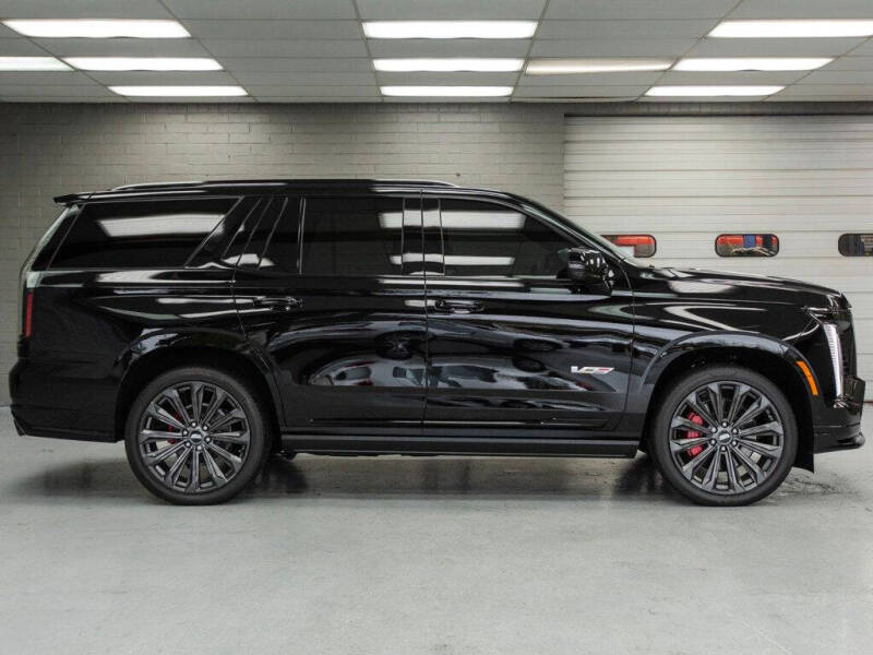 2025 Cadillac Escalade-V