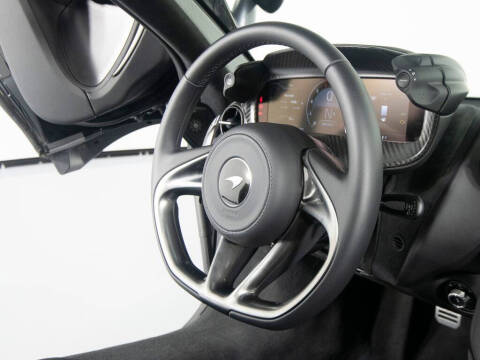 2025 McLaren 750S Spider