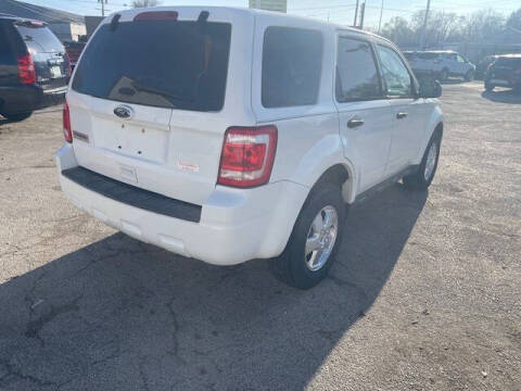 2011 Ford Escape XLS