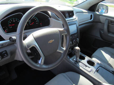 2017 Chevrolet Traverse LT