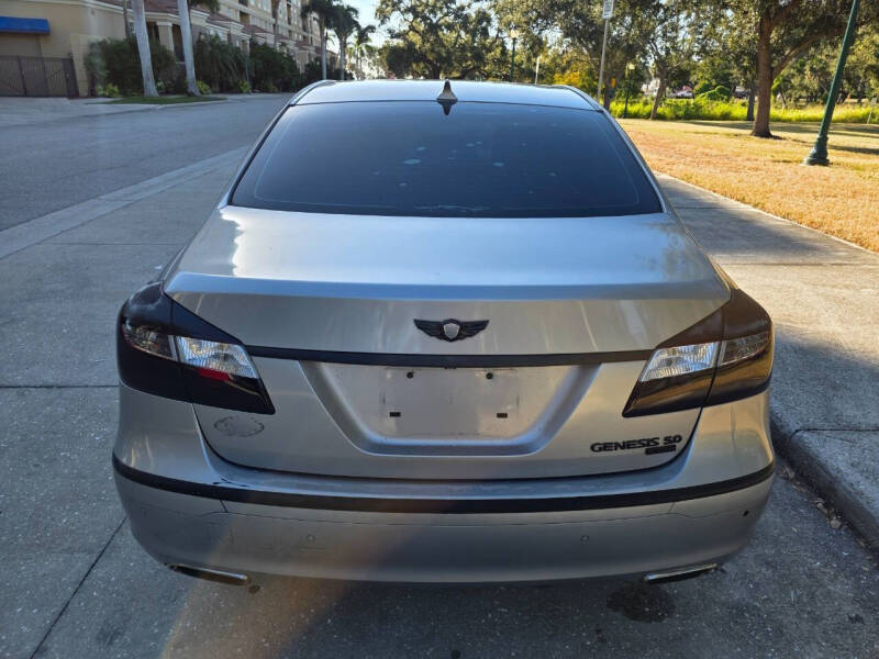 2012 Hyundai Genesis 5.0L R-Spec