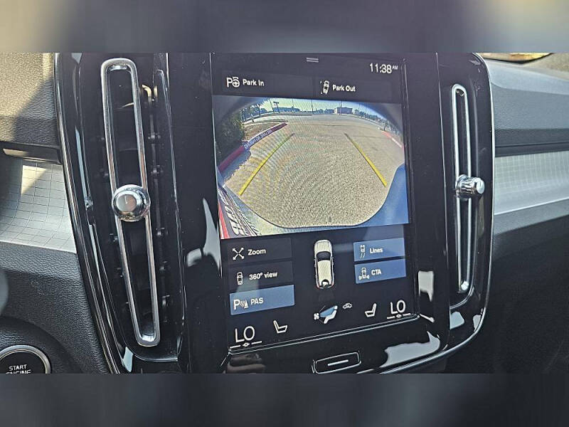 2019 Volvo XC40 T5 Momentum