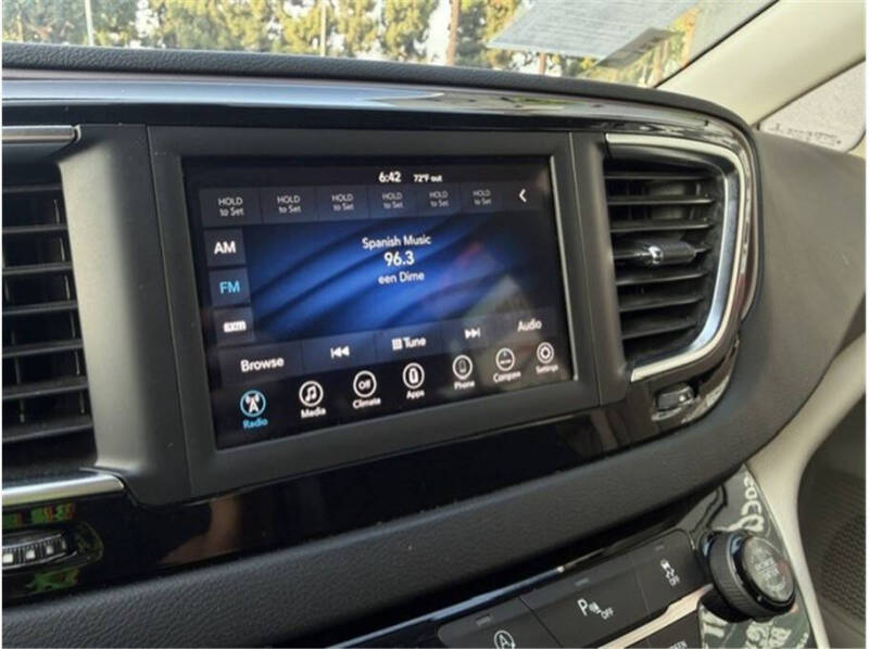 2018 Chrysler Pacifica Touring Plus