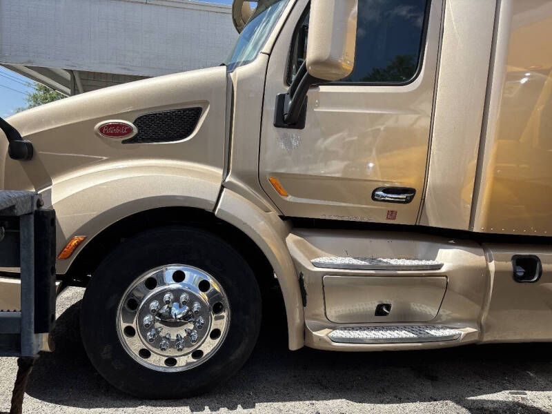 2018 Peterbilt 579