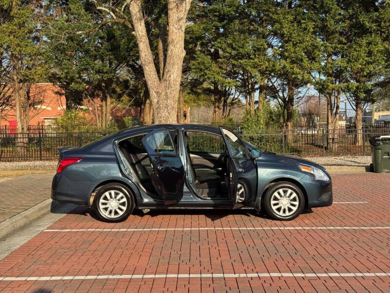 2016 Nissan Versa 1.6 SV