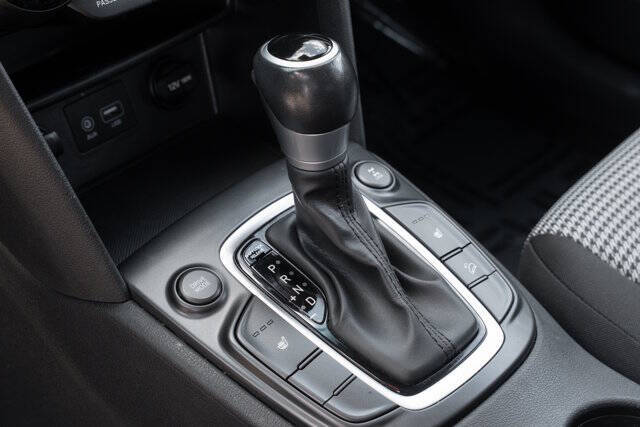 2020 Hyundai Kona SEL