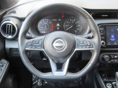 2024 Nissan Kicks SR