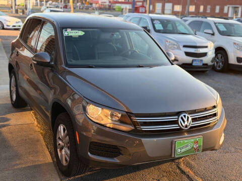 2012 Volkswagen Tiguan LE