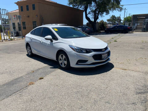 2017 Chevrolet Cruze for sale at Integrity HRIM Corp in Atascadero CA