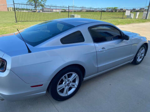 2013 Ford Mustang V6