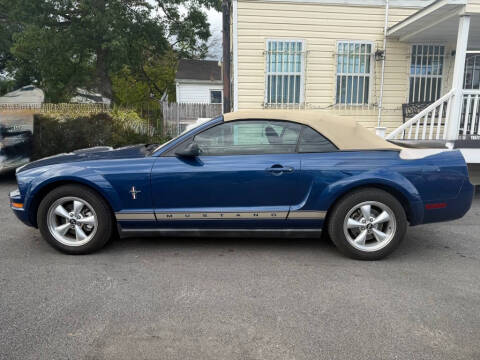 2007 Ford Mustang V6 Deluxe