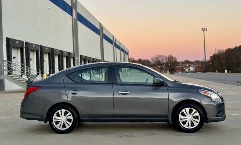 2019 Nissan Versa SV