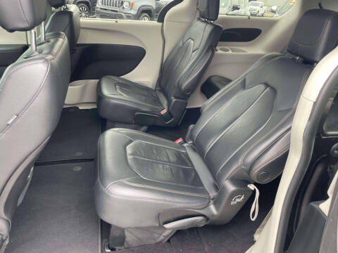 2018 Chrysler Pacifica Touring L