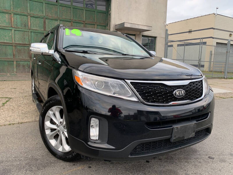 2014 Kia Sorento for sale at Illinois Auto Sales in Paterson NJ
