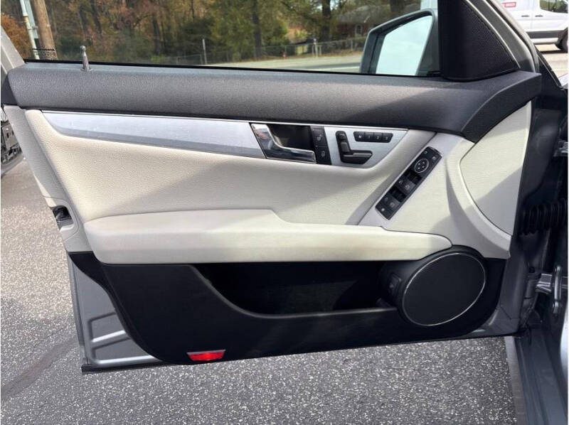 2010 Mercedes-Benz C-Class C 300 Luxury