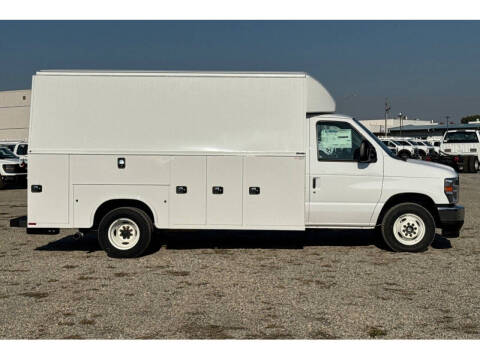 2025 Ford E-Series